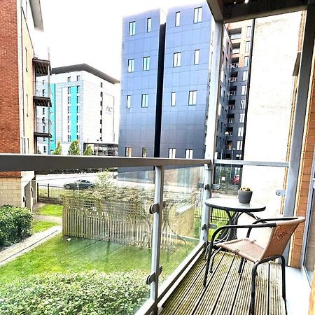 2 Bed Ensuite With Balcony And Free Onsite Secure Parking Manchester Exterior foto